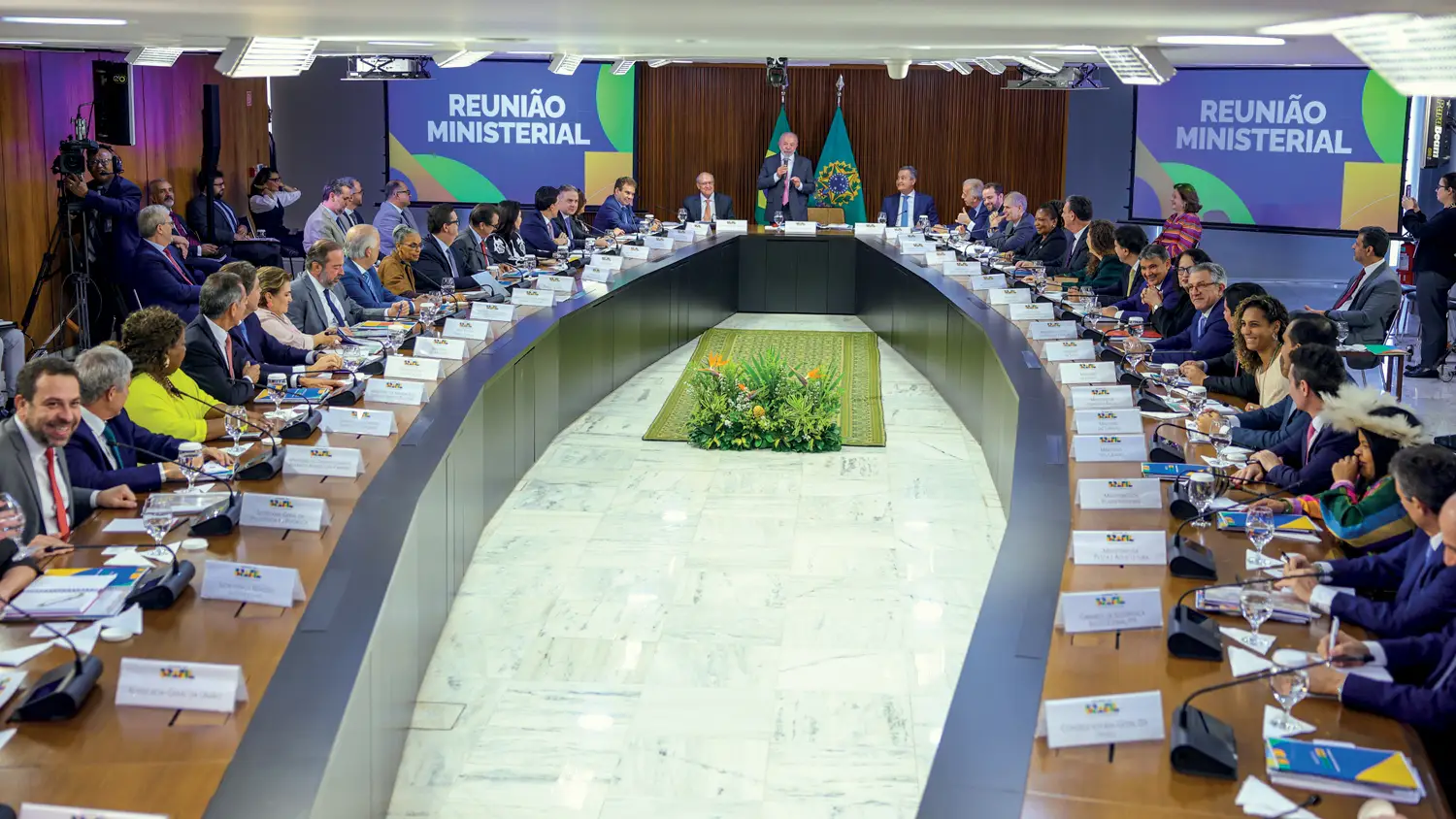 4-REUNIAO-MINISTERIAL.webp