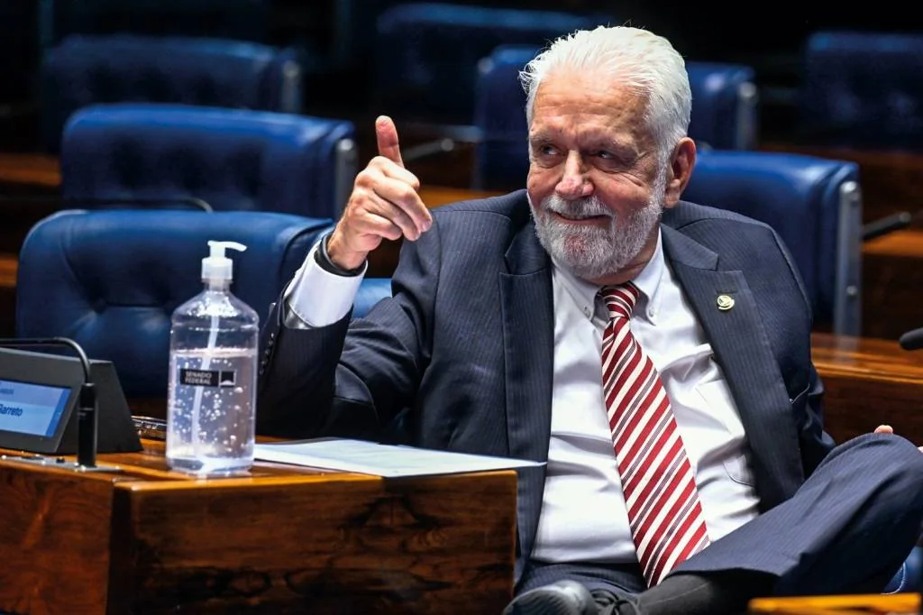 AJUDA - O senador Jaques Wagner: impulso para as primeiras conversas