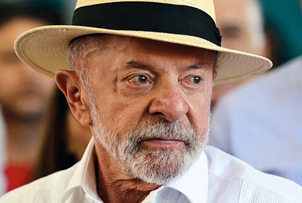 DISCURSO - Lula: ele vem usando o escândalo para atacar adversários na campanha