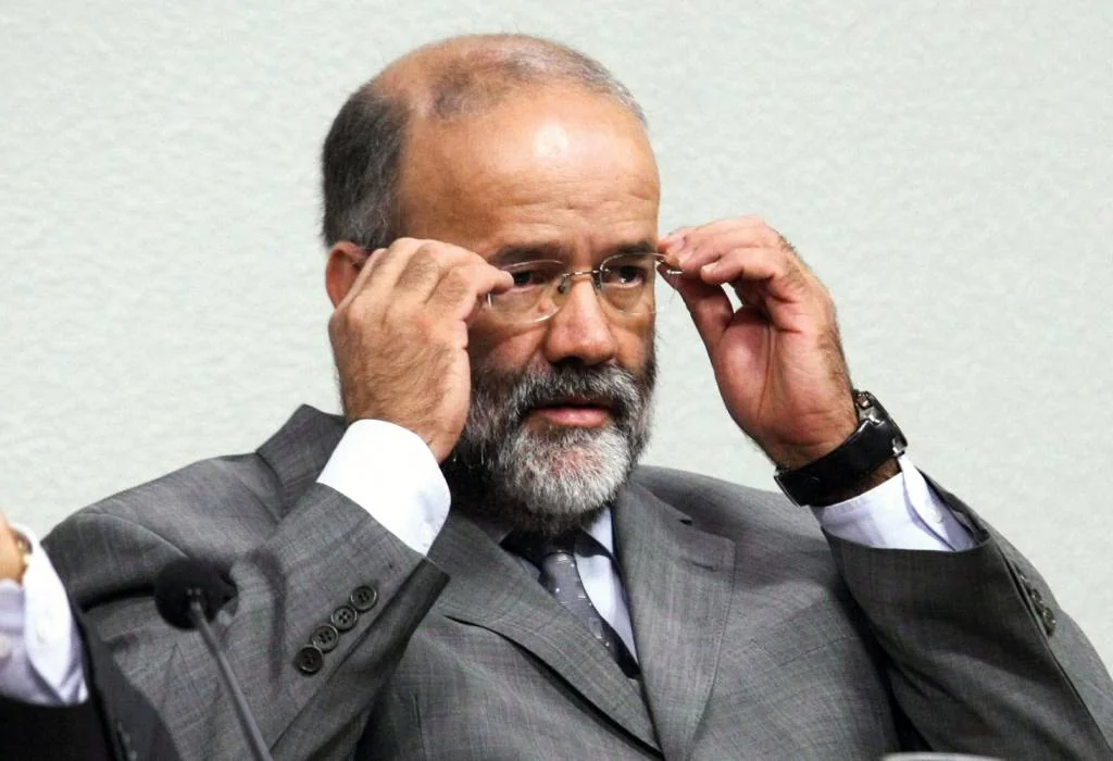 PEDIDO - Vaccari: além do adiantamento, uma taxa de 10% sobre cada operação